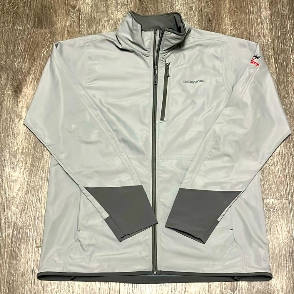 Patagonia wind breaker jacket. Size XL summit edition.